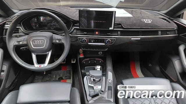 Audi S5 (F5) 4