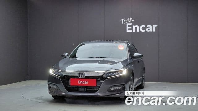 Honda Accord 10th Gen 2