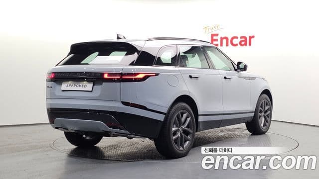 Land Rover Range Rover Velar 2