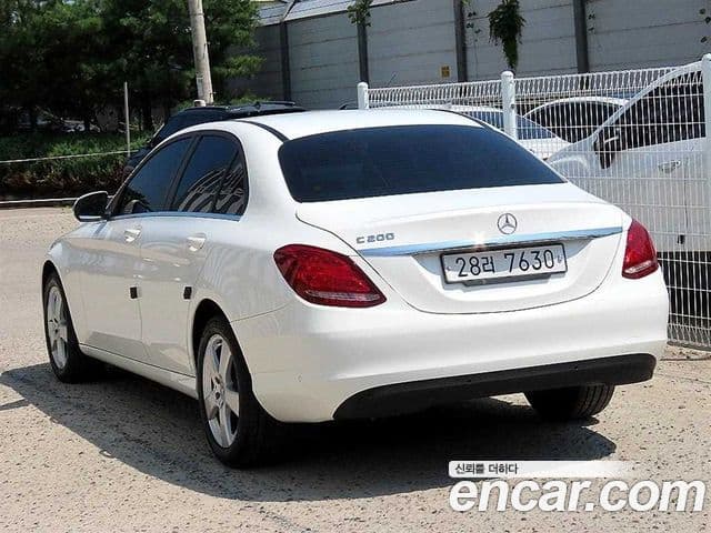 Mercedes-Benz C-Class W205 2