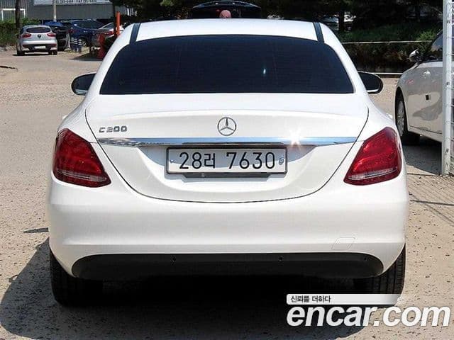 Mercedes-Benz C-Class W205 3