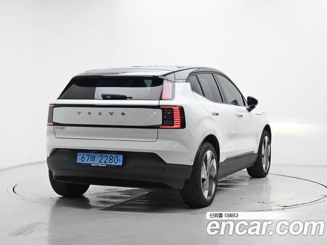 Volvo EX30 2