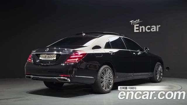 Mercedes-Benz S-Class W222 2