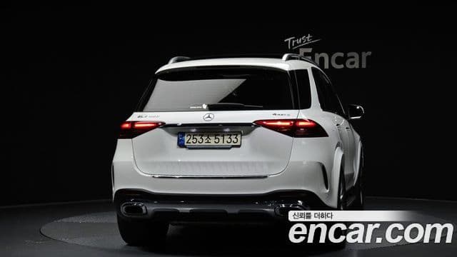 Mercedes-Benz GLE-Class W167 4