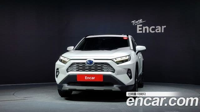 Toyota RAV4 5th Gen 2