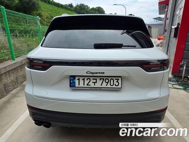 Porsche Cayenne (PO536) 4