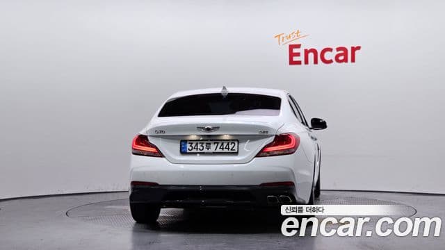 Genesis G70 3