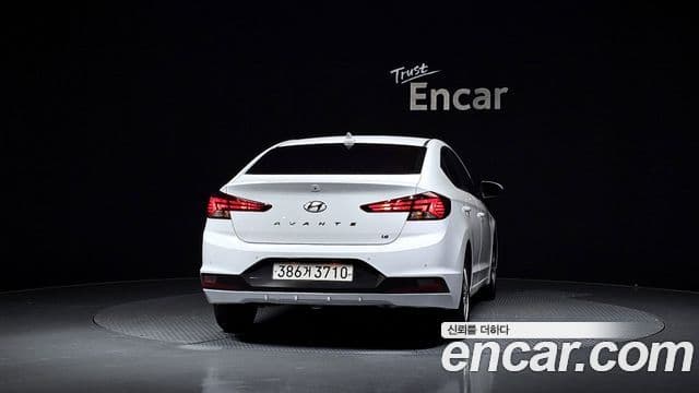 Hyundai The New Avante AD 4