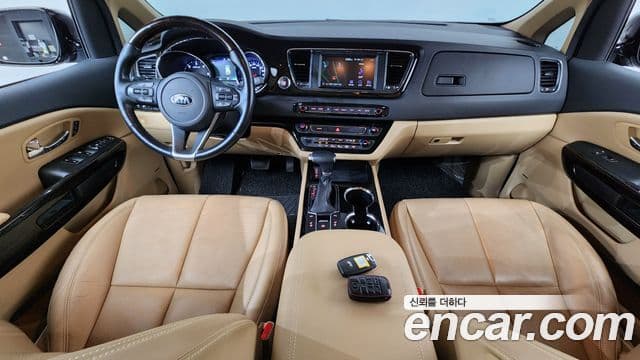 Kia The New Carnival 4