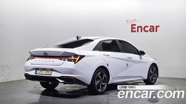 Hyundai Avante (CN7) 2