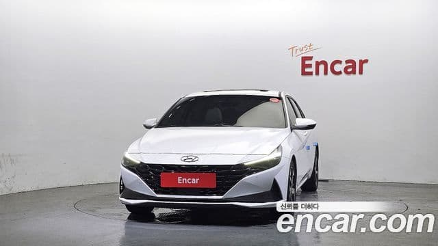 Hyundai Avante (CN7) 3