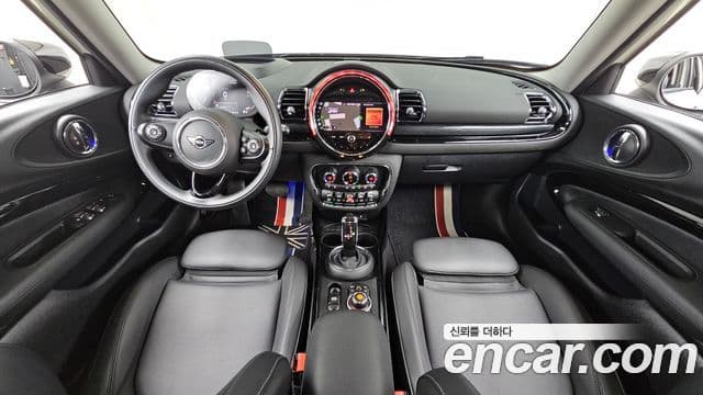 MINI Cooper D Clubman 4
