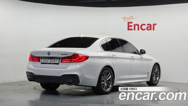 BMW 5 Series (G30) 2