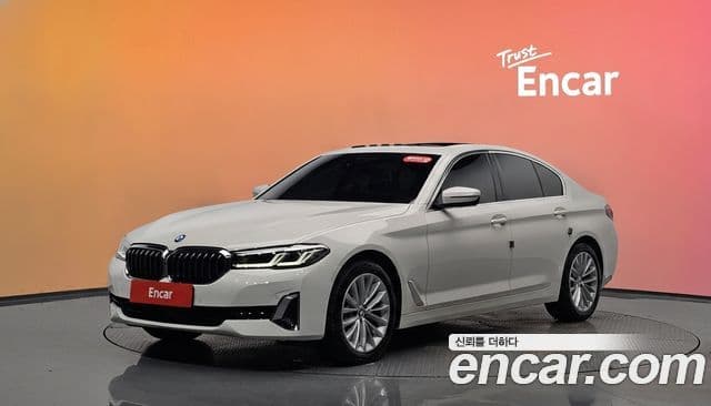 BMW 5 Series (G30) 1