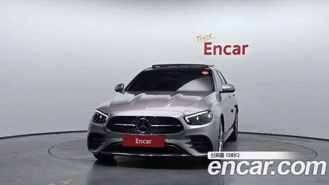 Mercedes-Benz E-Class W213 3