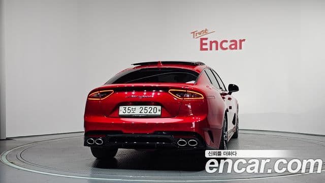 Kia Stinger 4
