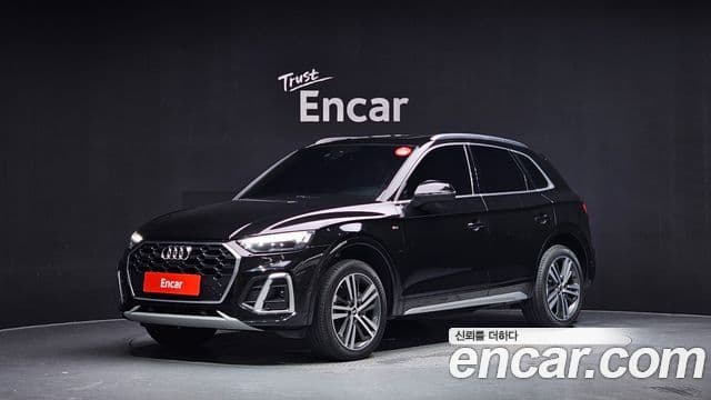 Audi Q5 (FY) — 1