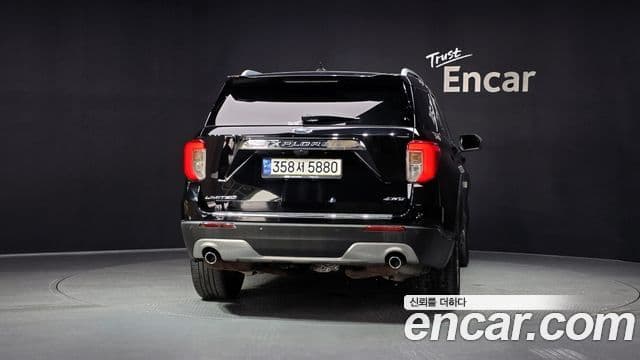 Ford Explorer 6th Gen 4