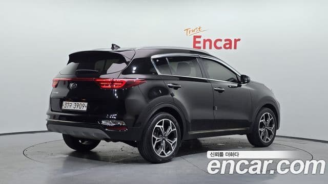 Kia Sportage The Bold 2
