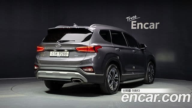 Hyundai Santa Fe TM 2