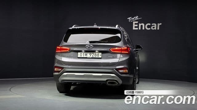 Hyundai Santa Fe TM 4