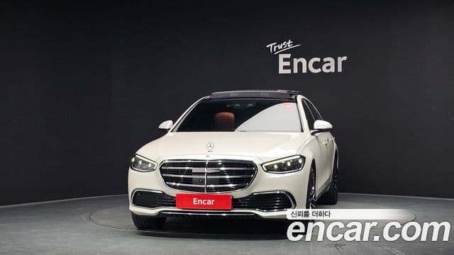 Mercedes-Benz S-Class W223 3