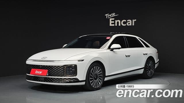 Hyundai Grandeur (GN7) 1