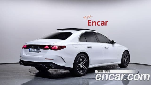 Mercedes-Benz E-Class W214 2