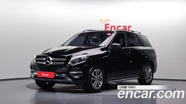 Mercedes-Benz GLE-Class W166