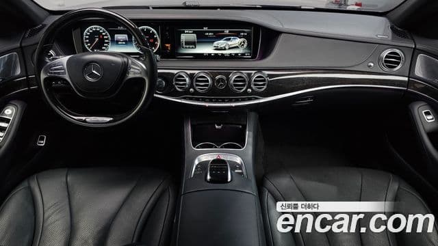 Mercedes-Benz S-Class W222 4