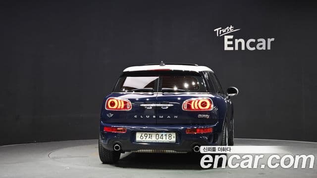 MINI Cooper S Clubman 4