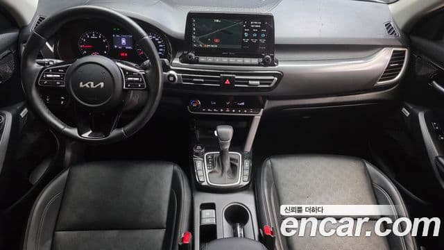 Kia Seltos 4