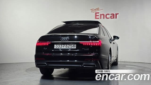 Audi A6 (C8) 4