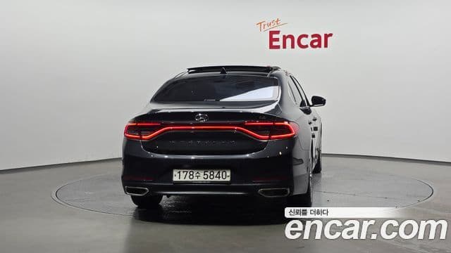 Hyundai Grandeur IG 3
