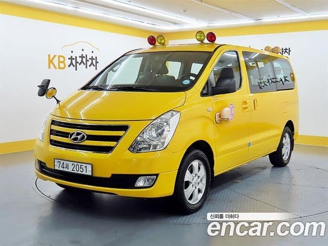 Hyundai Grand Starex 2
