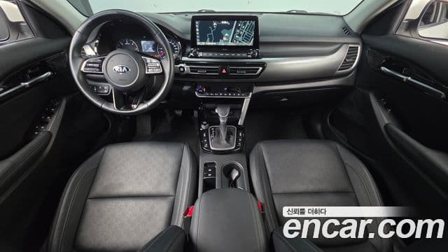 Kia Seltos 4