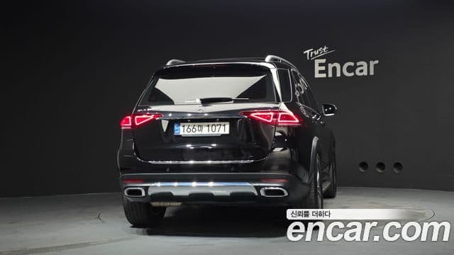 Mercedes-Benz GLE-Class W167 4