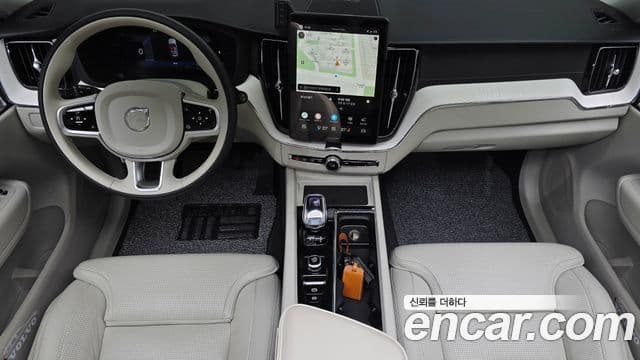 Volvo XC60 2nd Gen 4