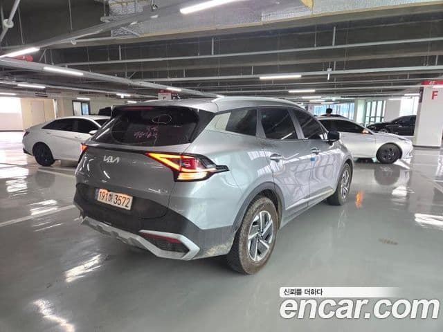 Kia Sportage 5th Gen Hybrid 2