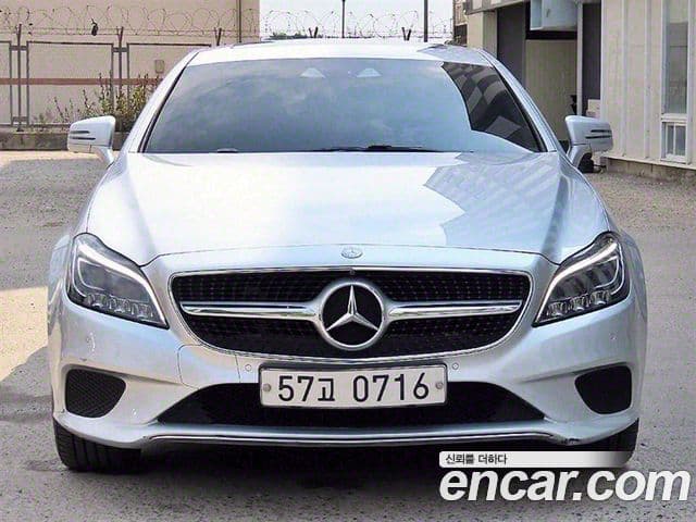 Mercedes-Benz CLS-Class W218