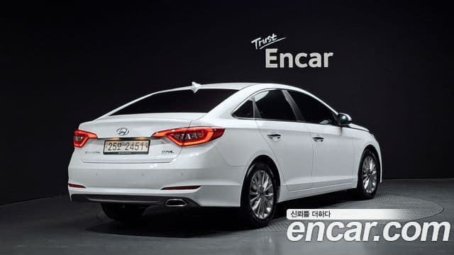 Hyundai LF Sonata 2
