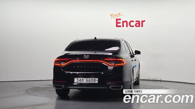 Hyundai Grandeur IG 3