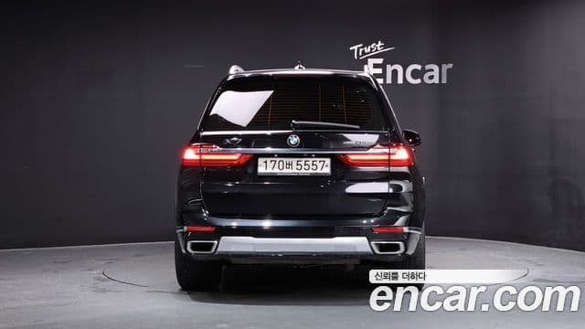 BMW X7 (G07) 4