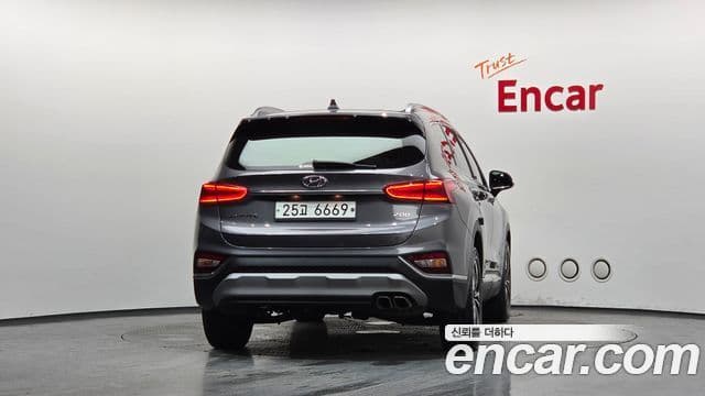 Hyundai Santa Fe TM 3