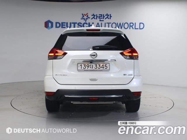 Nissan X-Trail 4