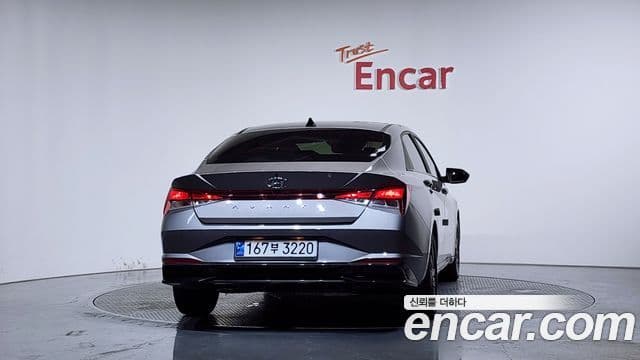 Hyundai Avante Hybrid (CN7) 3