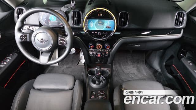 MINI Cooper Countryman 4