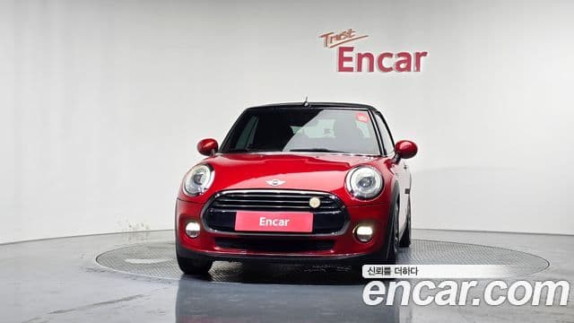 MINI Cooper Convertible 3