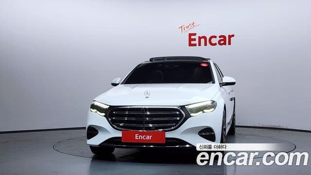 Mercedes-Benz E-Class W214 3