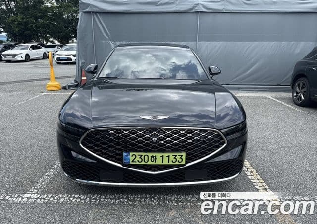 Genesis G90 (RS4)